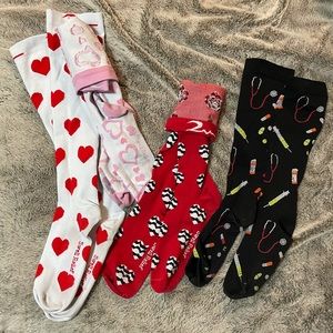 Set of 4 nurse compression socks